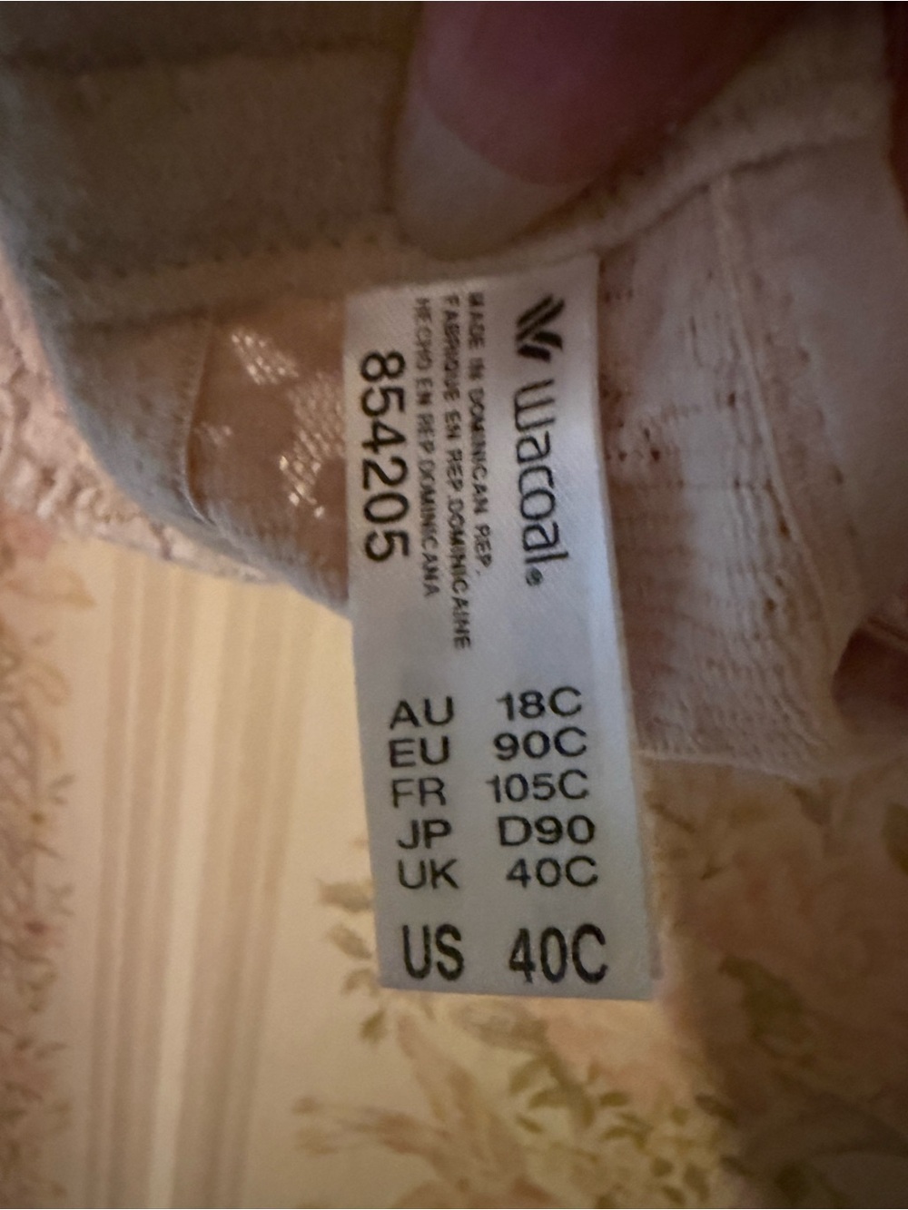 Wacoal Lace strapless Bra in tan. - Picture 4 of 5